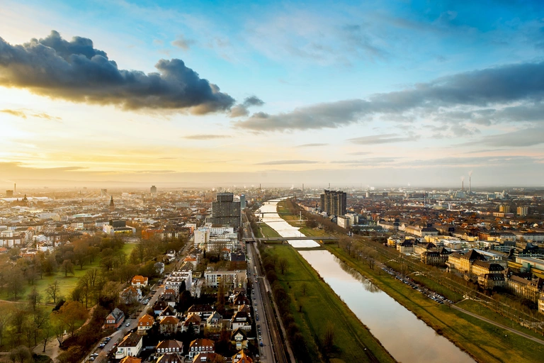 Foto: Deutsche Rohstoff AG: Mannheim City im Morgenlicht